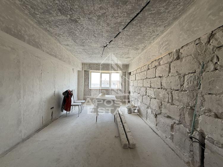 Apartament 4 camere de vanzare zona Simion Barnutiu Timisoata
