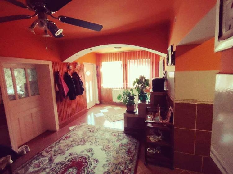 Vând casă 137mp și teren intravilan 5800mp în Supuru de Sus,jud.Satu Mare - 8