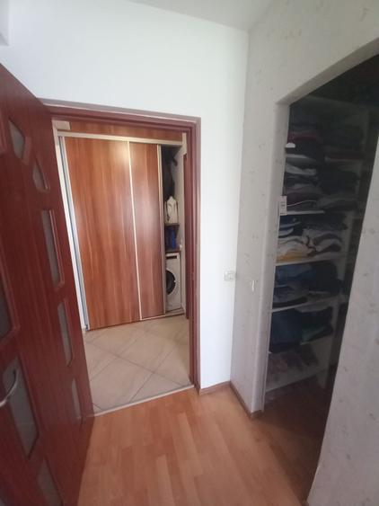 Apartament 3 camere, 67 mp, etaj 3/5, zona Sud