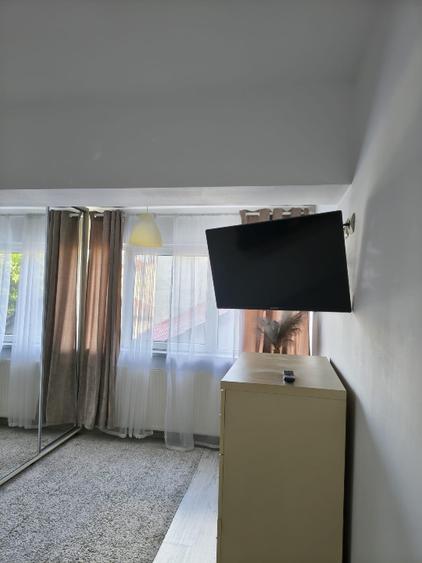 De inchiriat Apartament 2 camere Podu de Fier