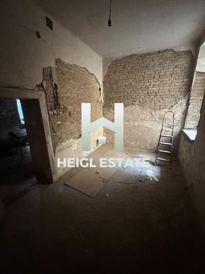 Apartament cu 4 camere + boxa 45 mp vânzare in Piață Victoriei, Ultracentral