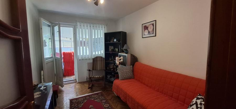 Tomis Nord Apartament cu 3 camere , 2 balcoane, centrala gaze