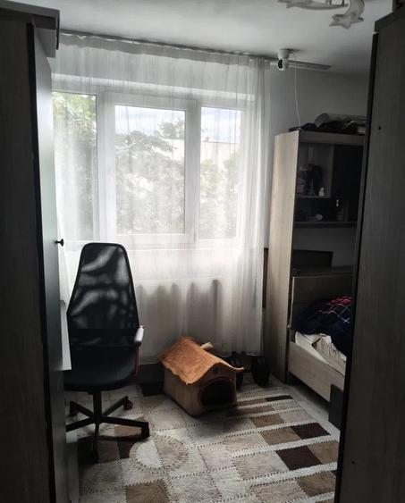3 camere semidecomandat Drumul Taberei metrou Râul Doamnei
