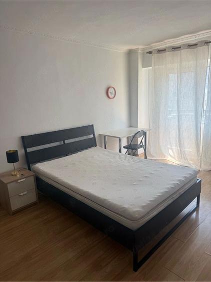 De Închiriat: Garsonieră Decomandată– Zona Tineretului
