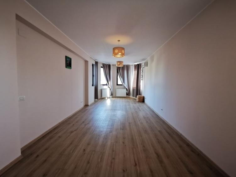 Vila cocheta cu spatii generoase si gradina de 350 mp