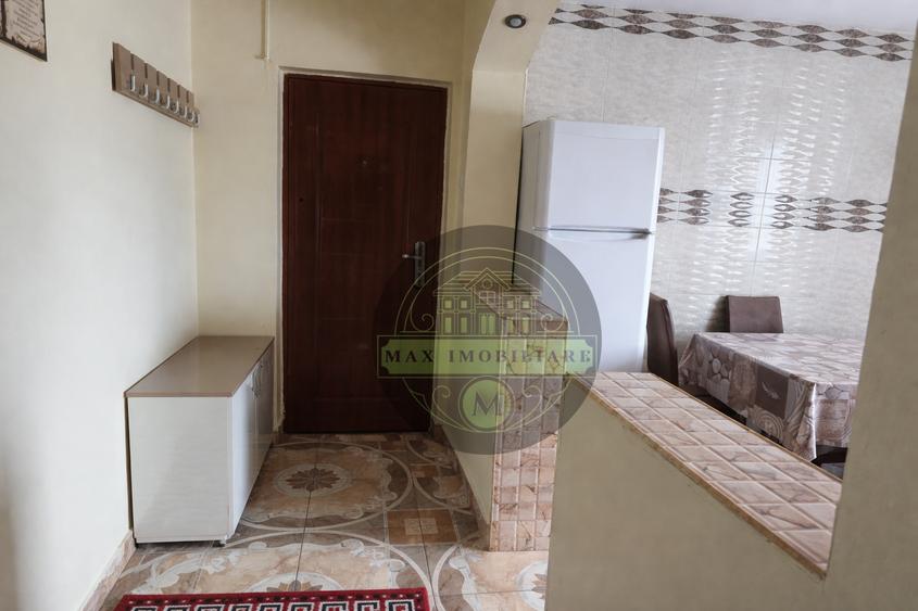 Apartament cu 2 camere, semidecomandat, situat în zona Enăchiță Văcărescu