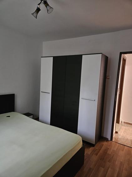 Inchiriere apartament 2 camere, decomandat, Aparatorii Patriei