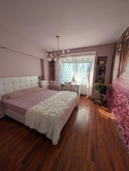 Calitate și spațiu: elegant, 90 mp, 1989, centrală proprie, parcare, priveliște - 3