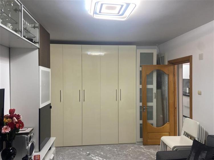 Apartament 2 camere , zona Gara , et 1 4 , renovat integral , mobilat modern