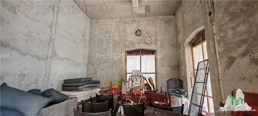 Vila somptuoasa, 10 + camere, S+P+1, 1100mp utili, cu toate utilitatile, in  sec - 15