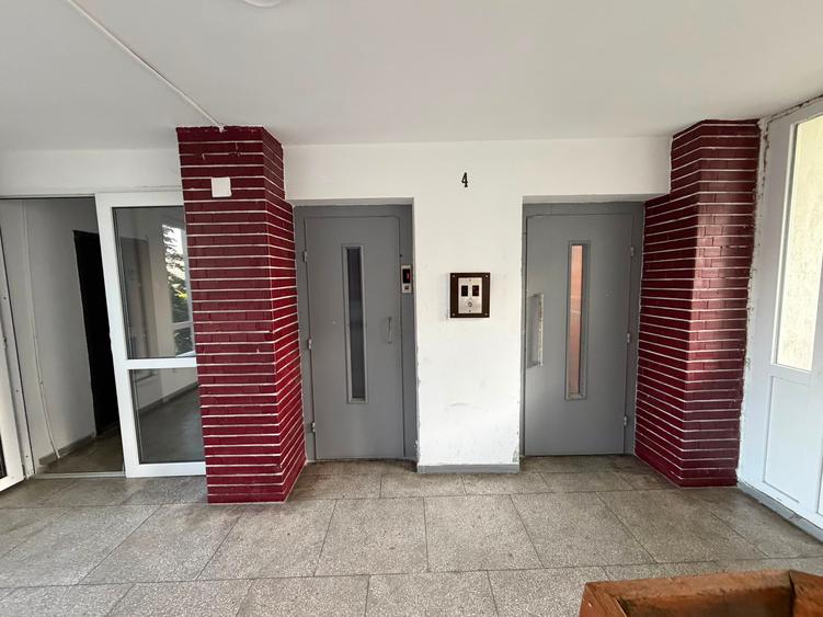 Garsoniera Titan 31 Mp Instalatii Schimbate 8 Min Metrou Pret Negociabil