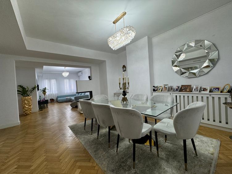 Vanzare apartament in vila zona Dorobanti- Capitale, renovat