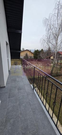 Vila de vanzare cu 4 camere in Brebu - 26