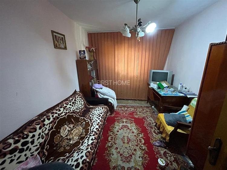 Apartament cu 3 camere de vanzare et. 2,  zona Sud. - 5
