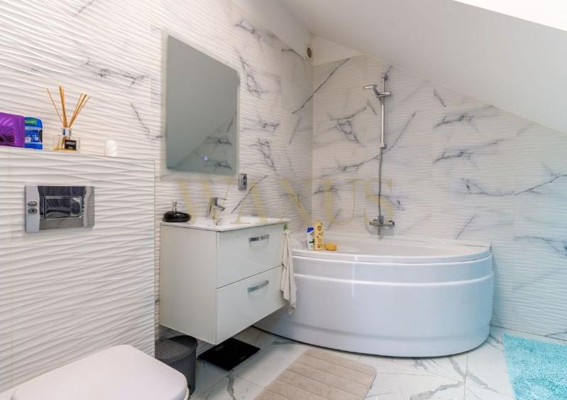 Duplex de vânzare pe strada Iazului Florești 118 mp utili 250 mp teren