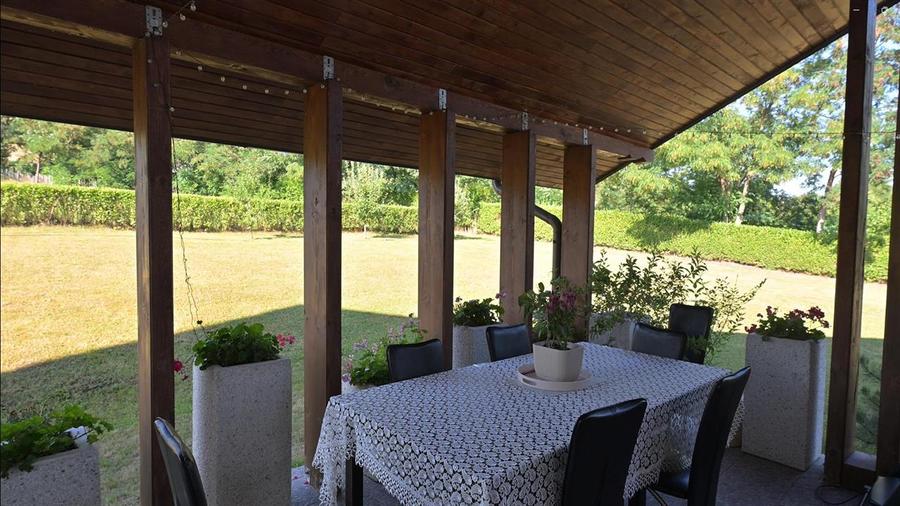 CASĂ DE VACANȚĂ DE VÂNZARE ÎN BUCOVINA | MĂLINI HE
