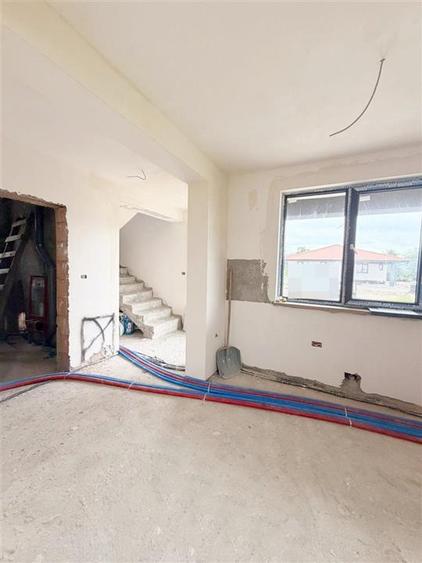 Casa tip duplex 130 mp utili, teren 500mp, toate utilitatile, Stupini, Brasov