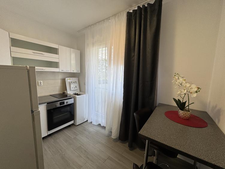 Apartament 2 camere decomandate, 50 mp, parcare, terasa, cartier Buna Ziua