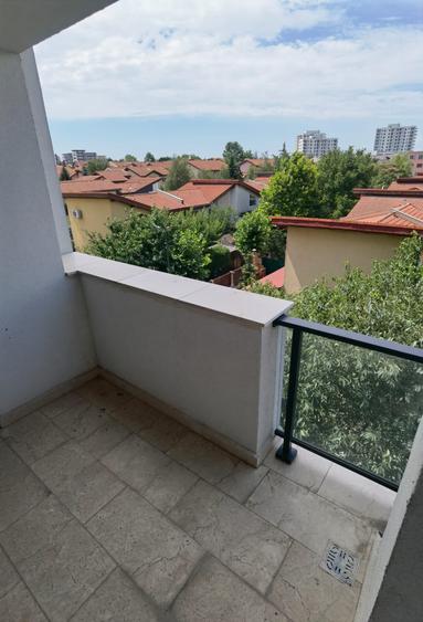 Tomis Plus apartament 2 camere bucatarie separata la cheie etaj 3