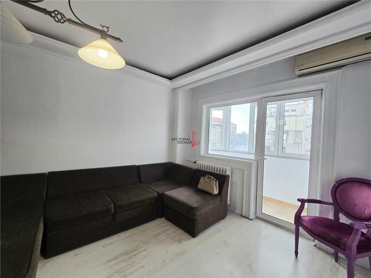 Apartament renovat, etaj 3/8 in bloc stradal Calea Mosilor Bd Carol