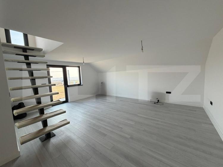 Casa moderna, materiale premium, 286 mp utili, view superb Mitoc Suceava