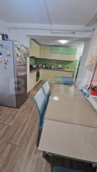 Casa de vanzare, cu 3 camere, 95 mp, zona Craiter