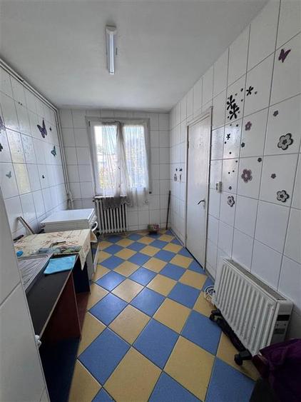 Apartament 3 Camere Semidecomandat Sos. Giurgiului