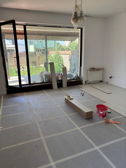 Casa moderna situata la 5 " manastire Cernica