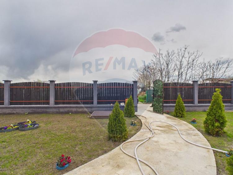 Casă / Vilă cu 5 camere de vânzare