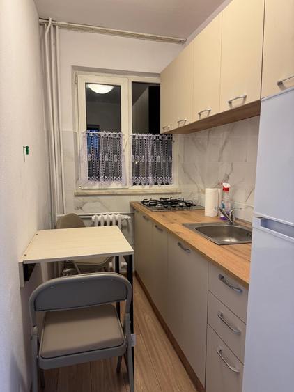 Apartament cu 2 camere, decomandat, nou renovat, 55mp - Complexul studentesc