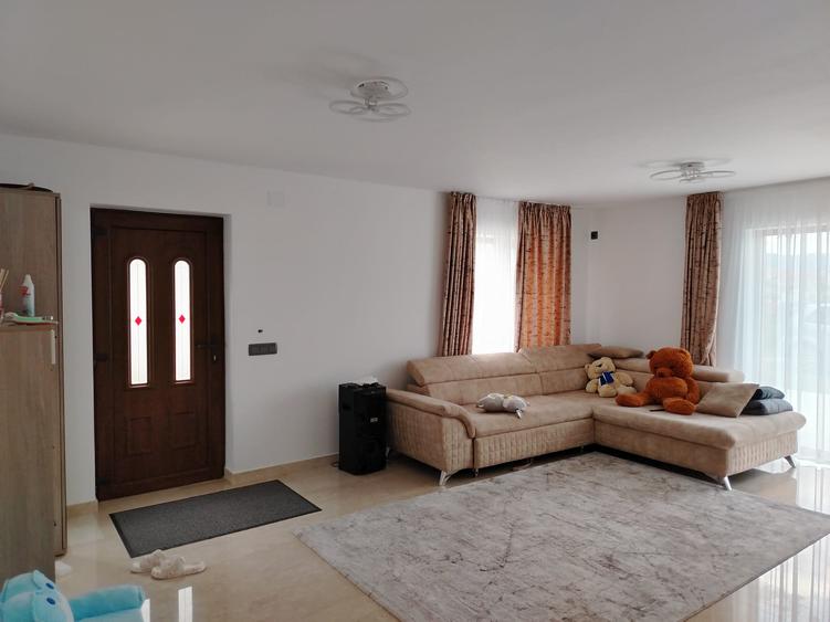 Apartament nou 110mp+420mp Teren mobilat utilat 168.000eur neg