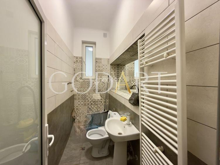 Vila spatioasa | Complet renovată | Central