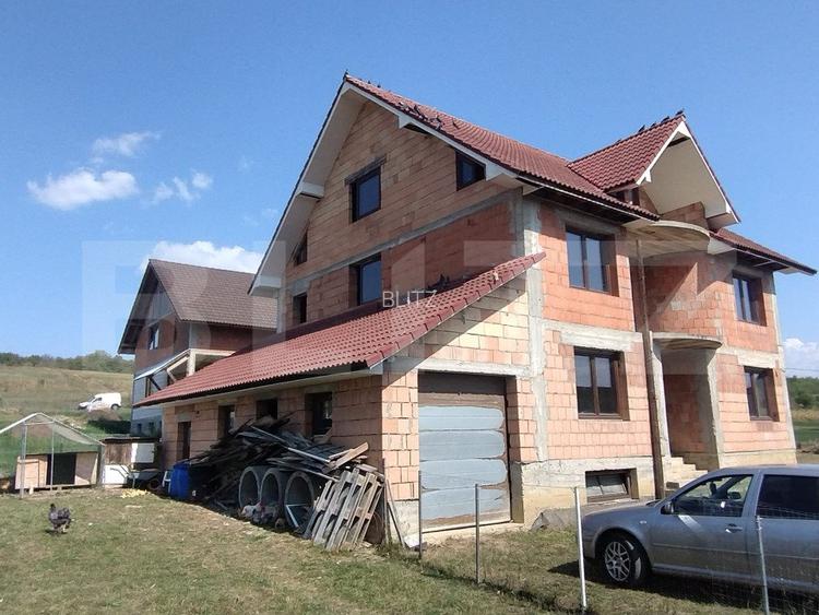 Casa la rosu,200mp,2 nivele,500 mp teren imprejmuit,zona Sigmir - 2
