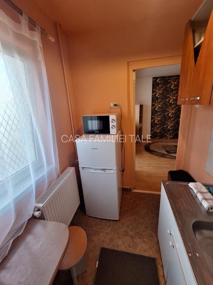 250 euro!!! Ap.cu 1 camera Et 3 cu centrala proprie Girocului