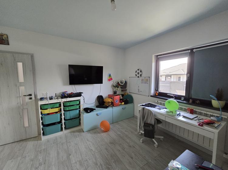 Casa plan parter Aroneanu cod 161662 tel 073122666