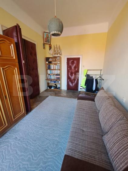 Apartament de vanzare, 6 camere, 182 mp, gradina comuna, Centrul Istoric Brasov