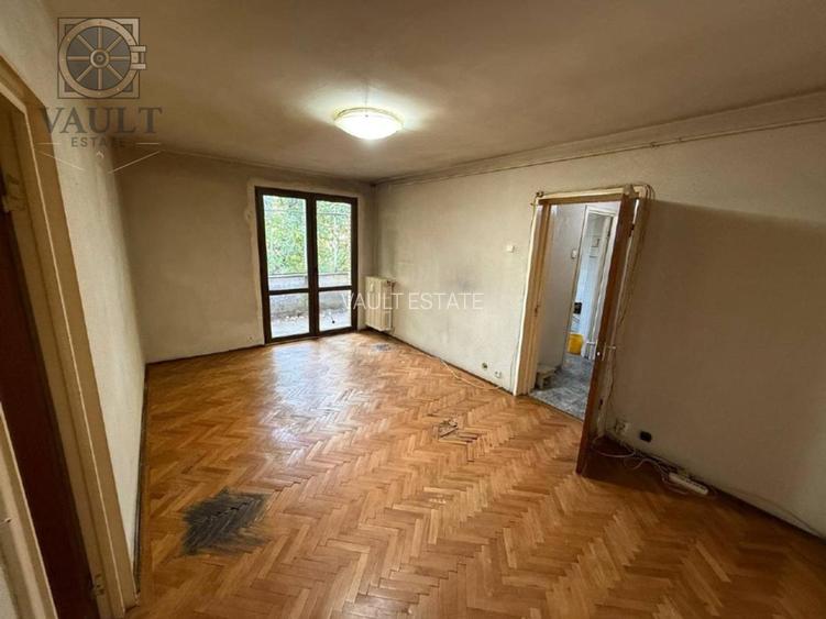 Apartament 4 camere -5 minute de mers  pana la metrou Costin Giorgian - 4