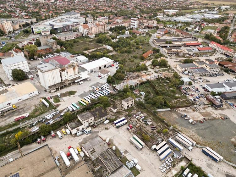 Oportunitate! Teren 6820mp cu clădiri industriale pe strada Poetului, Arad - 4