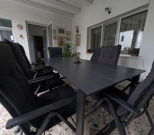 Casă Renovată cu Grădină | 227 mp | 3 Terase | 3 Dormitoare | Milcov