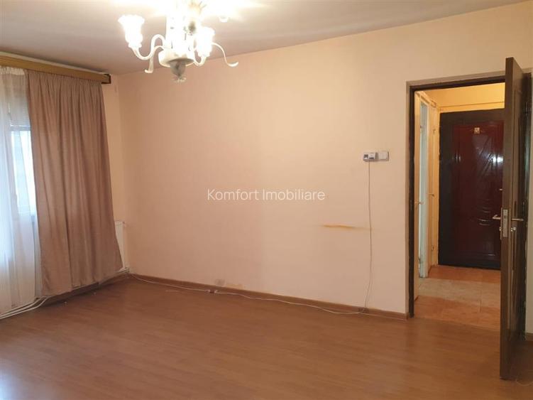 Apartament 2 camere langa Cora - 2
