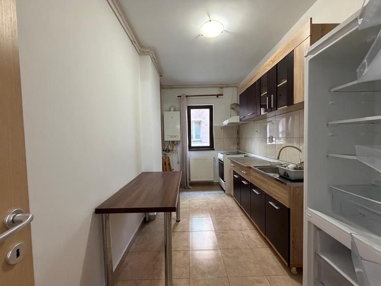2 camere 1 Decembrie Bloc 2013 Centrala proprie Metrou 10 Min
