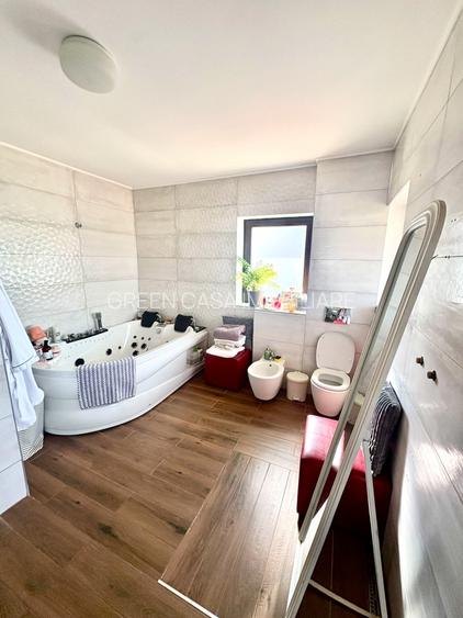 Casă modernă, mobilată,166mp utili si teren de 750 mp - 13