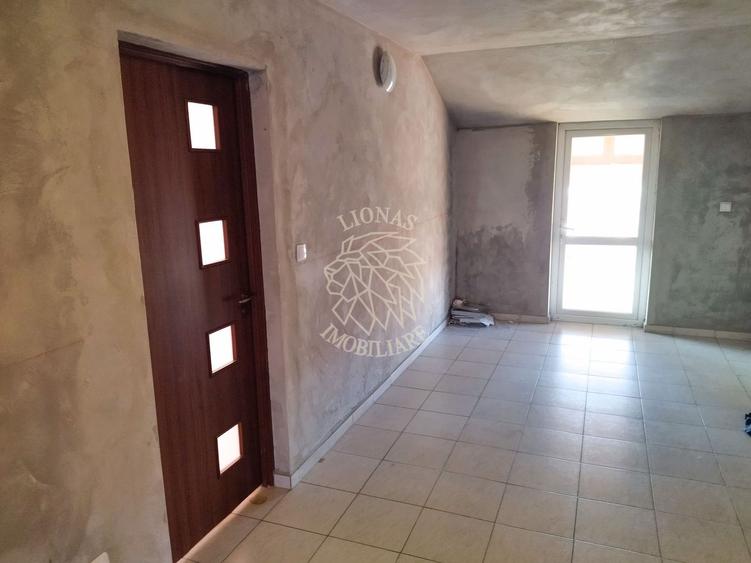 Oportunitate investitie! Casa 420 mp+balcoane-terasa 28 mp-Zavoaie