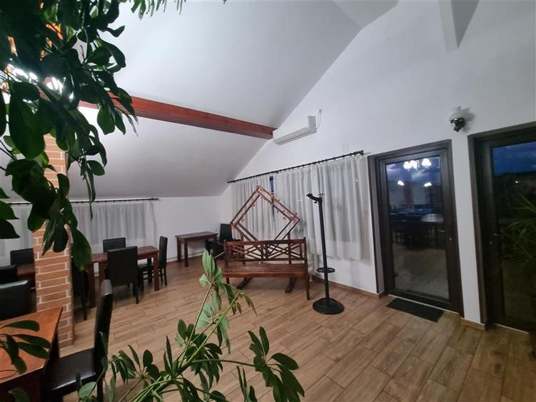 Restaurant cu sala de nunti si magazin alimentar de vanzare in Sancraiul de Mur