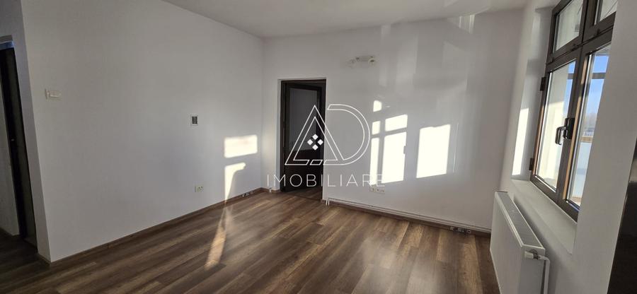 Spațiu pentru birouri de închiriat – 6 camere, strada 23 August
