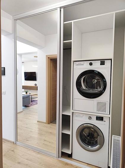 DE INCHIRIAT PENTHOUSE IN TRACTORUL PET FRIENDLY TERASA PANORAMICA