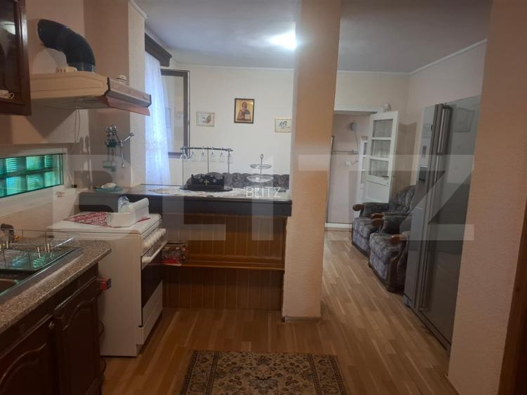 Proprietate deosebită – casă tip conac, 12 camere, 1.000 mp teren, Lungulețu - 11