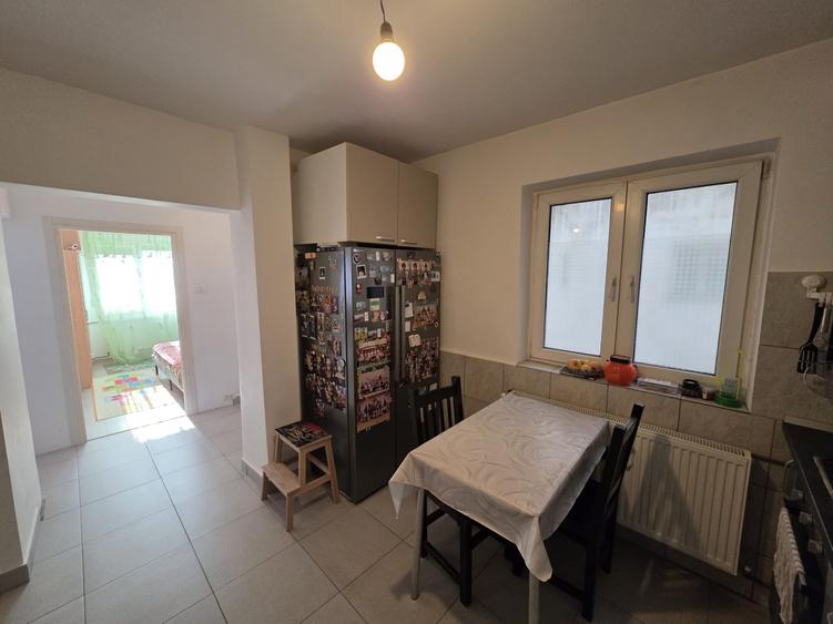 Apartament 3 Camere | Drumul Taberei | Decomandat | Balcon | Parcare | Metrou