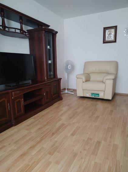 De inchiriat! Apartament 2camere, D, zona Cug