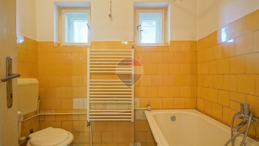 Apartament 2 camere decomandat, str. Crișana, langă Piața Dacia